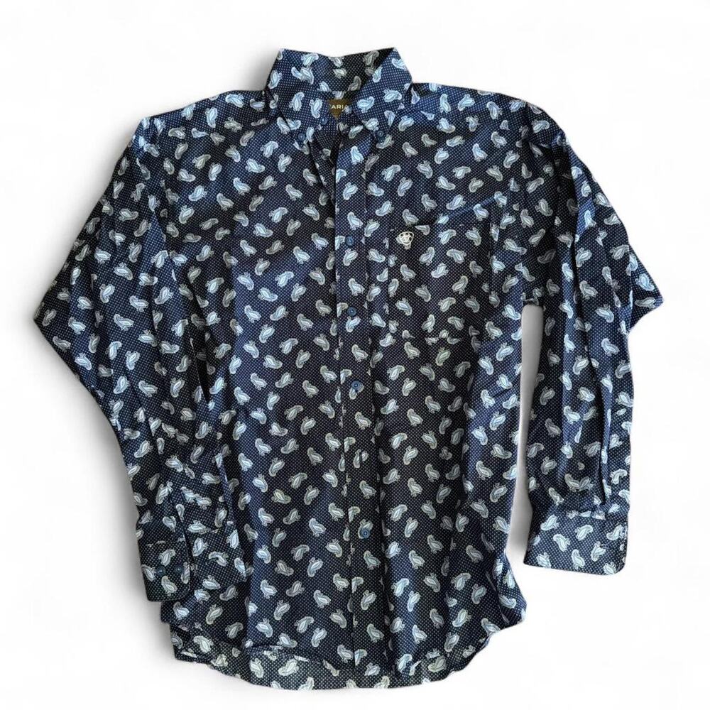 Ariat Western Button-Up in Navy Paisley - Size Small
